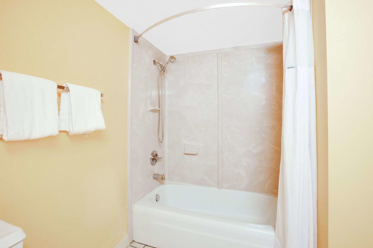 Sunrise Extended Stay Серси Экстерьер фото